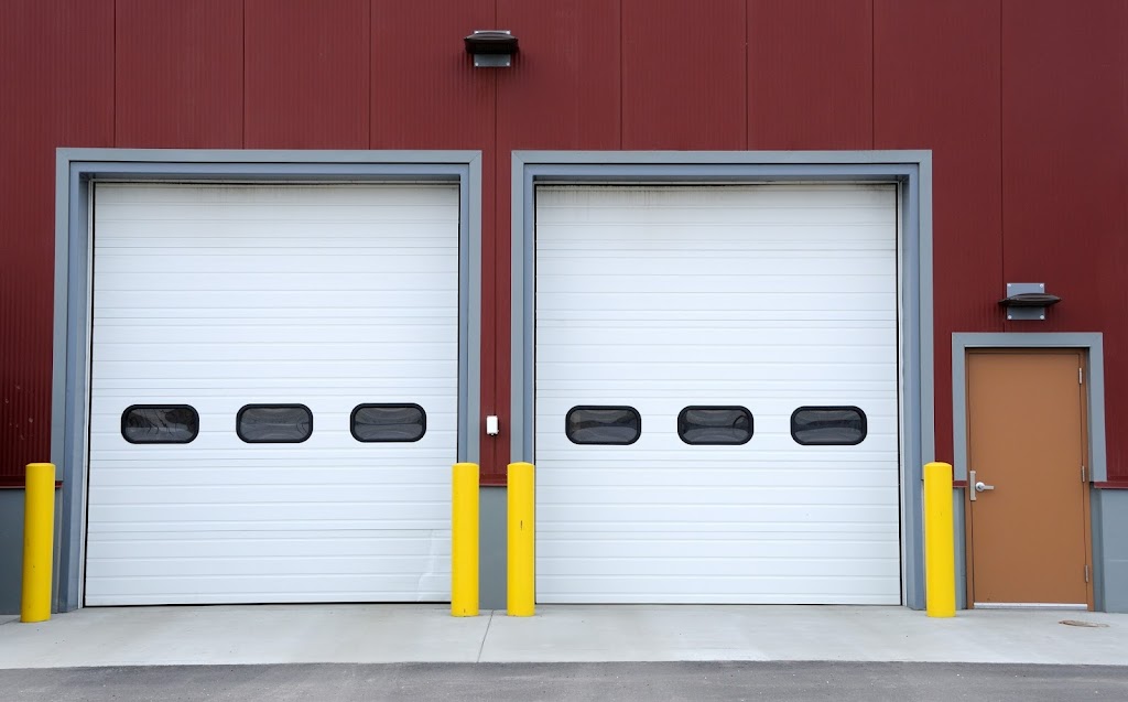 The Conveniences of a Commercial Garage Door Repair Service